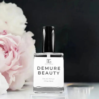 Demure Beauty - Bald Glamour